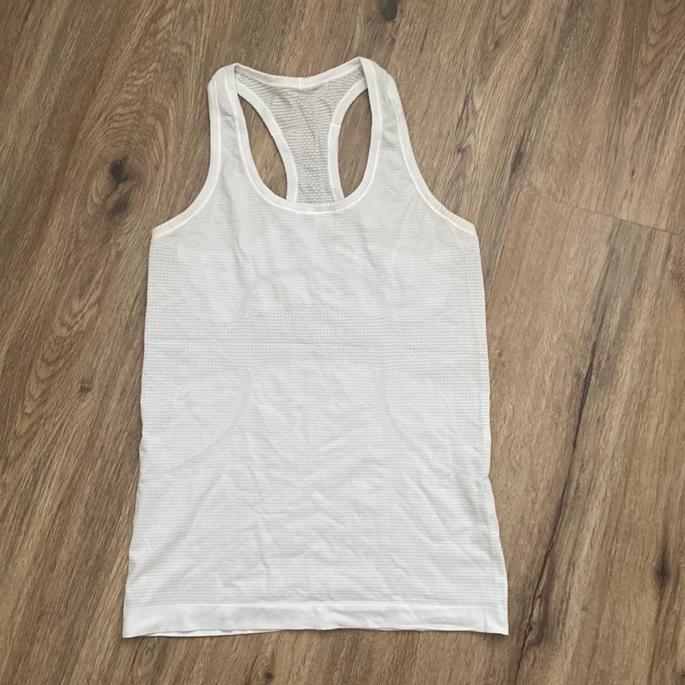 Lululemon white swiftly tank top, size 6
